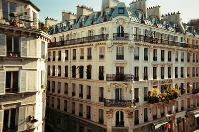 paris-buildings-rooftops