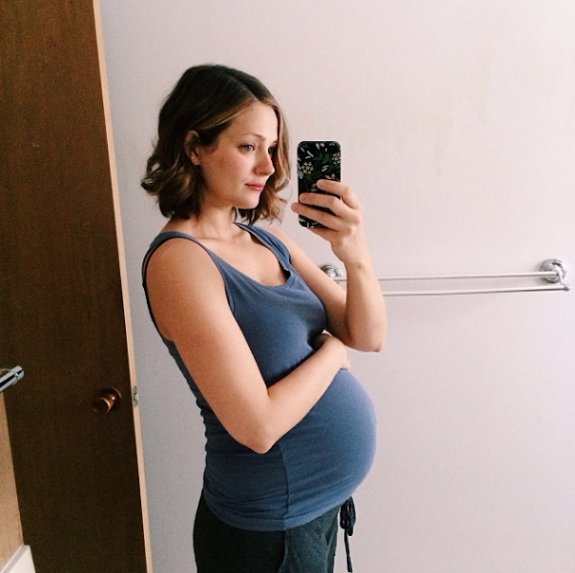 jenny-gordy-belly-shot-2