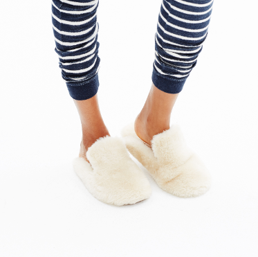 shearling-cloud-slippers-best-gift
