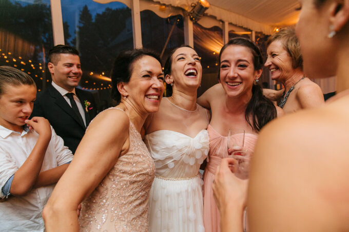 A Surprise Wedding Cake