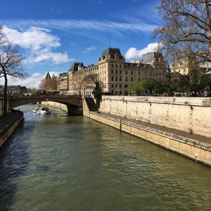 Traveling Alone to Paris for a 30th Birthday