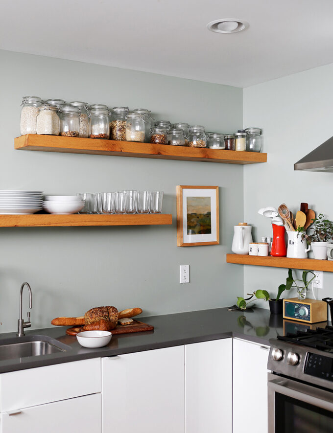 A Friendly Home in the Heart of San Francisco (With a Gorgeous Green Kitchen)