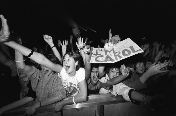 Teenagers screaming at concerts in the 1970s