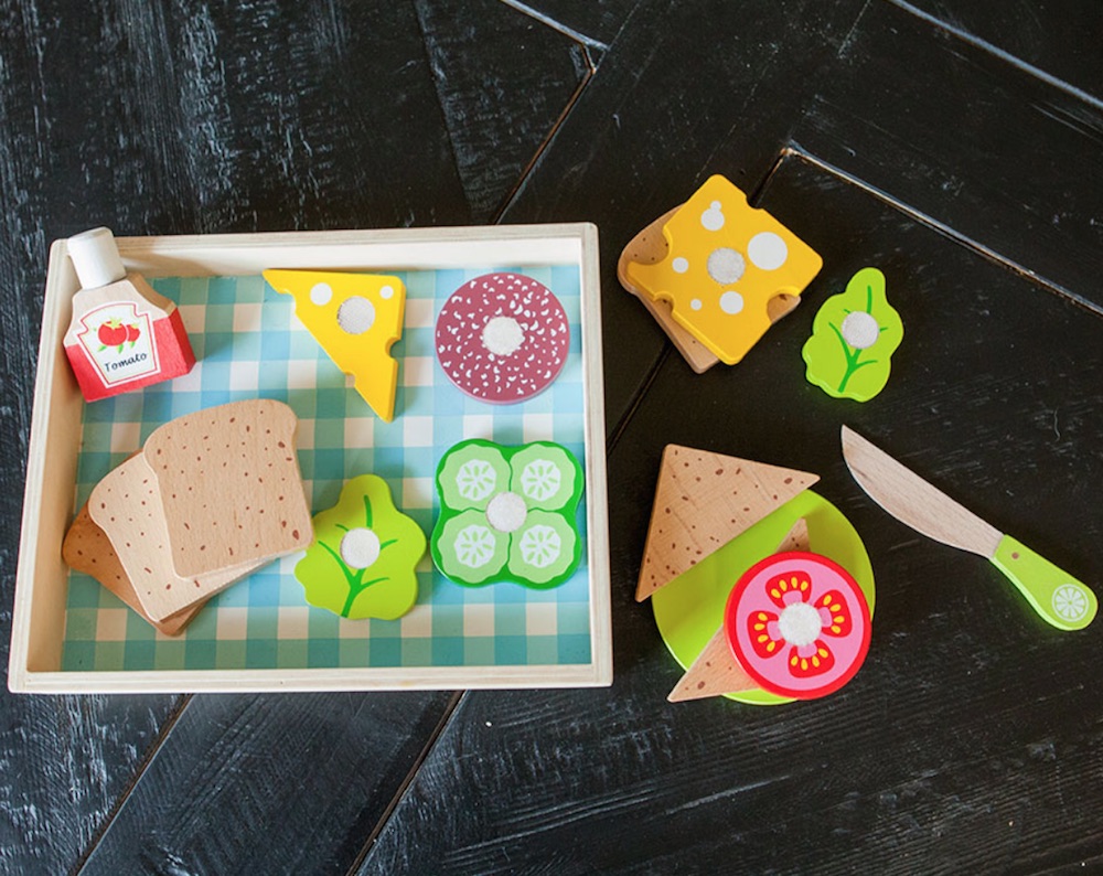wooden sandwich toy set