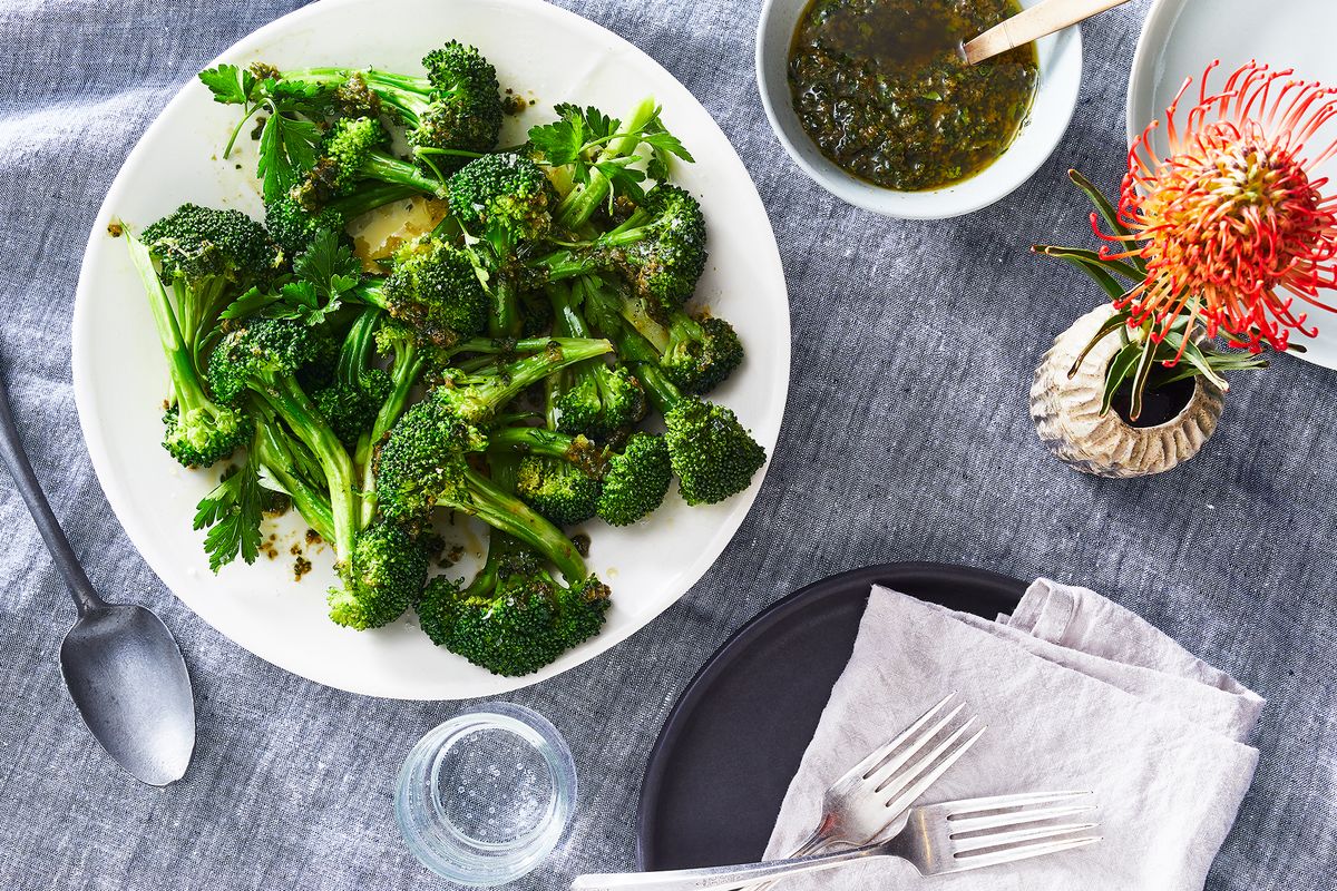 Steamed broccoli by Sarah Jampel