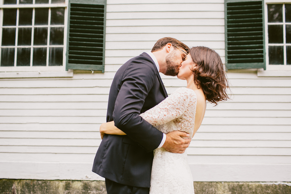 12 Wedding Dos and Don'ts