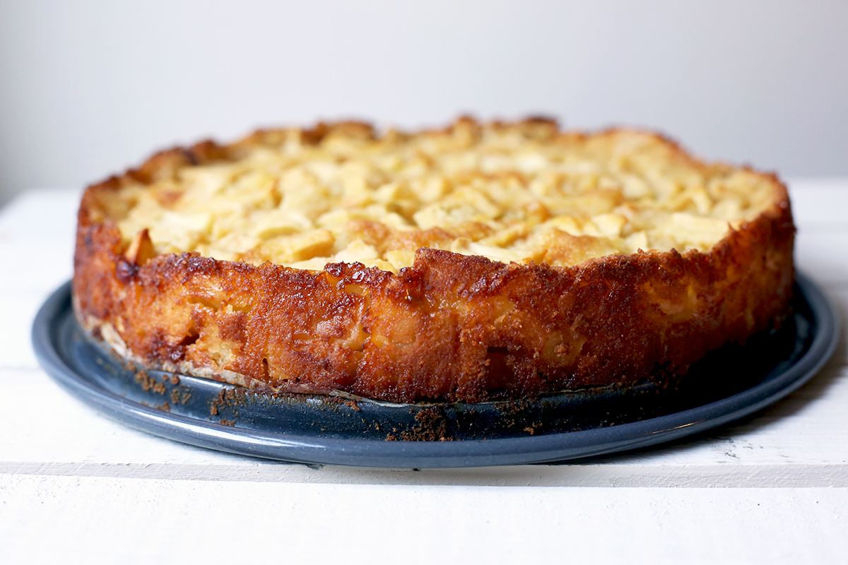 french apple cake