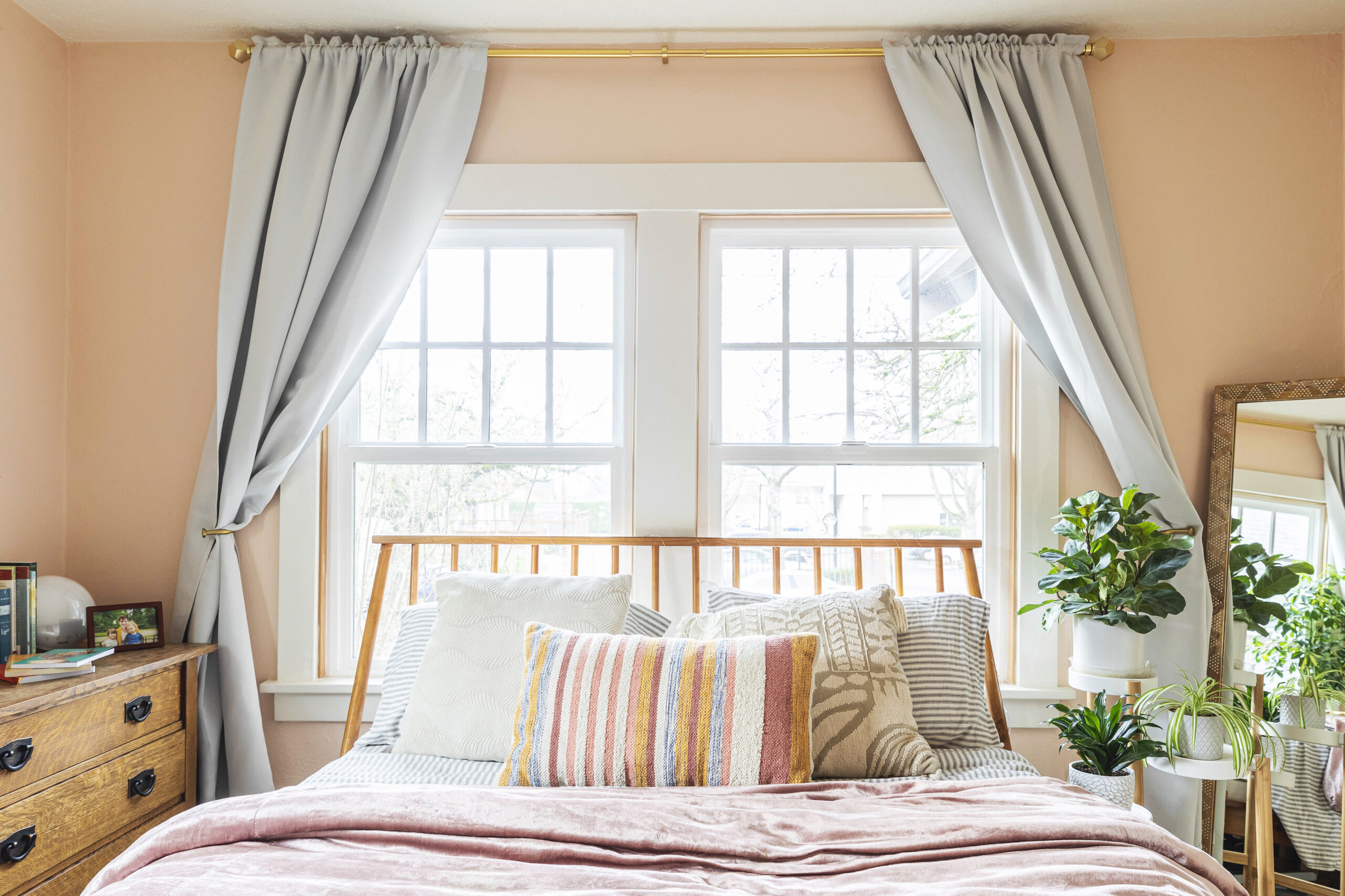 Colorful house tour in Portland Oregon