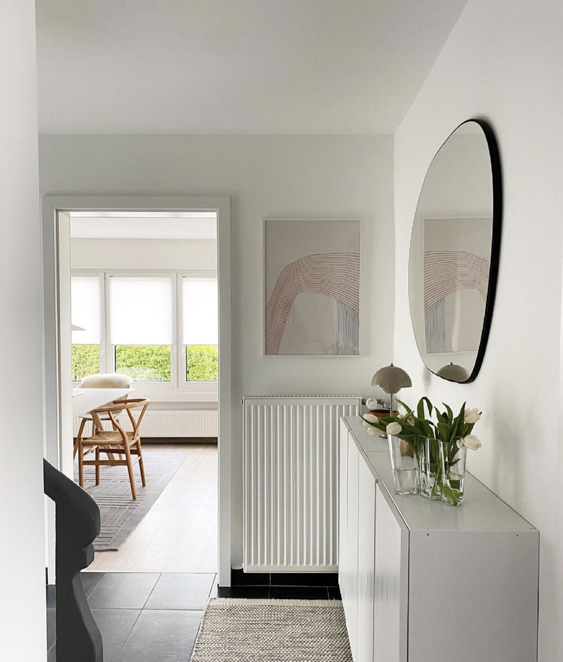 garmi striped artwork