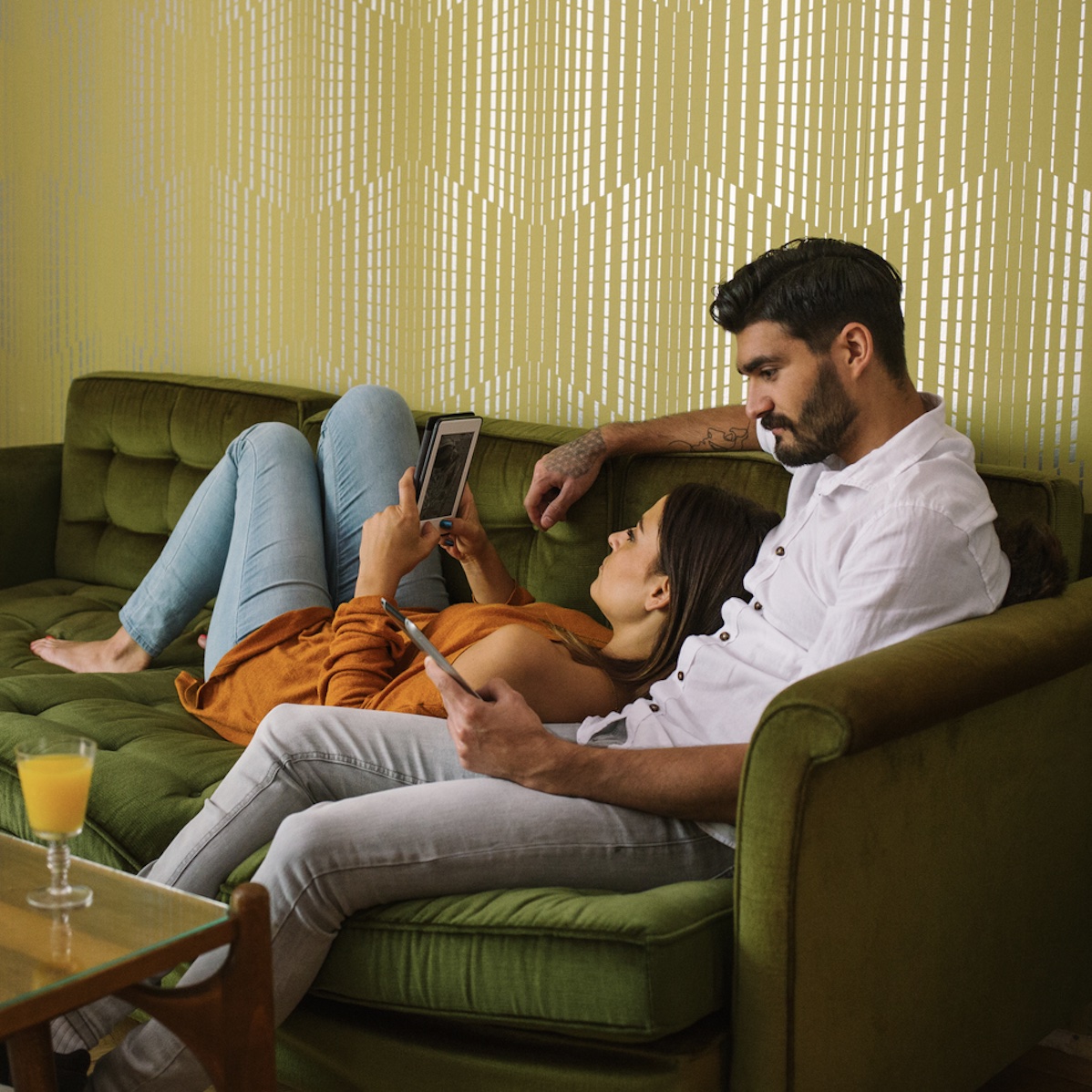 couple reading books