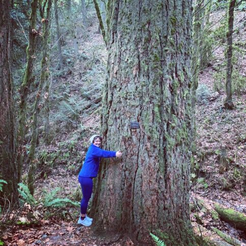 women on solo travel traveling alone