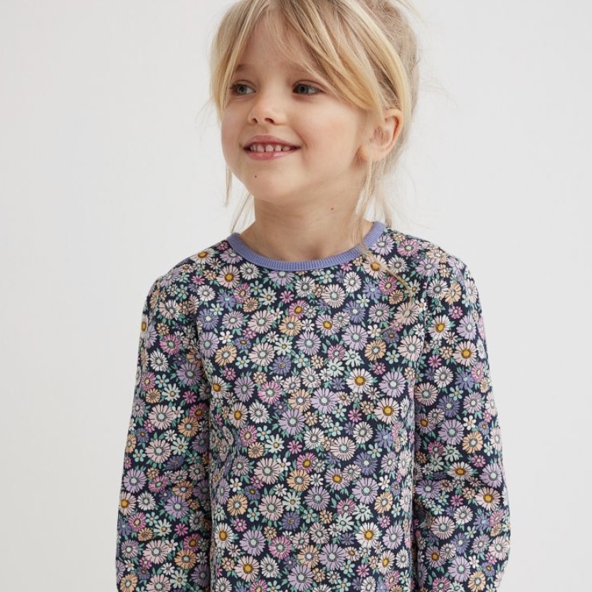 H&M's kids sweatshirt