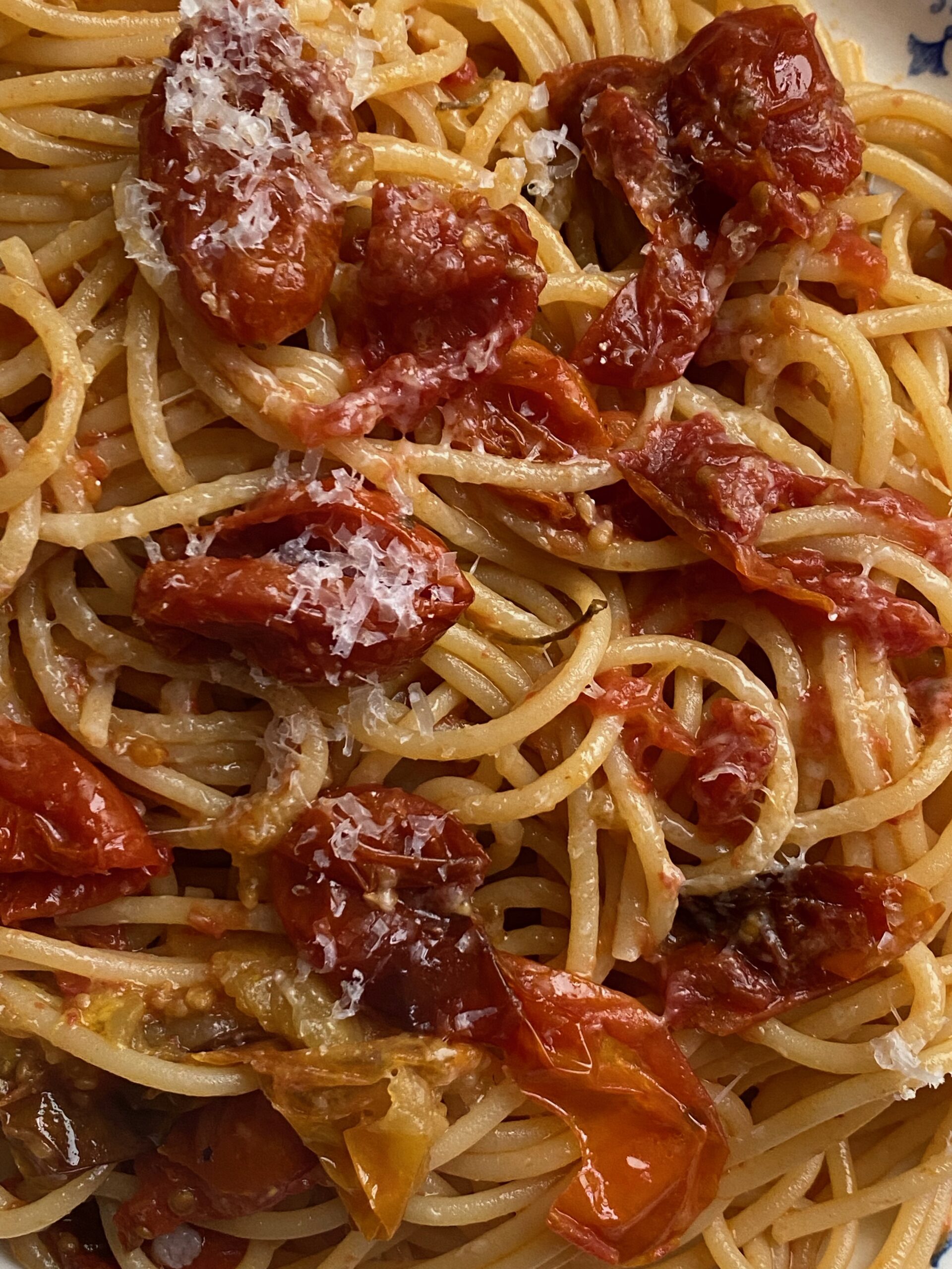 Tomato and Garlic Confit Pasta
