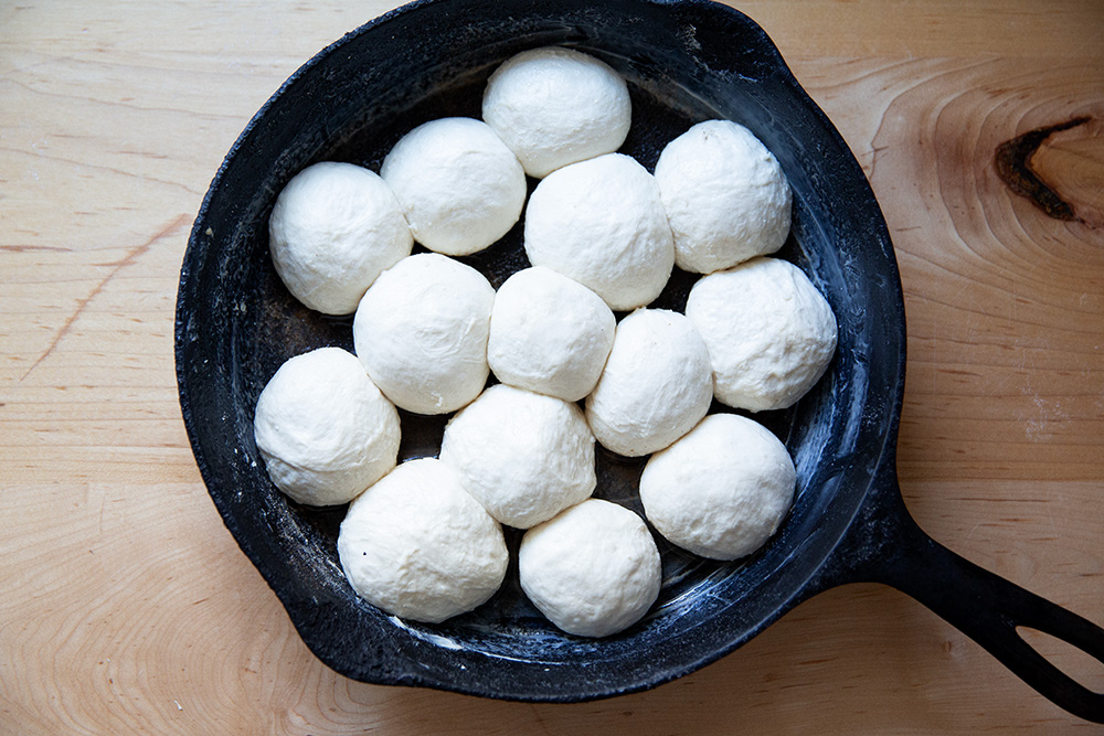 Cinnamon Pull-Apart Bread easy recipe