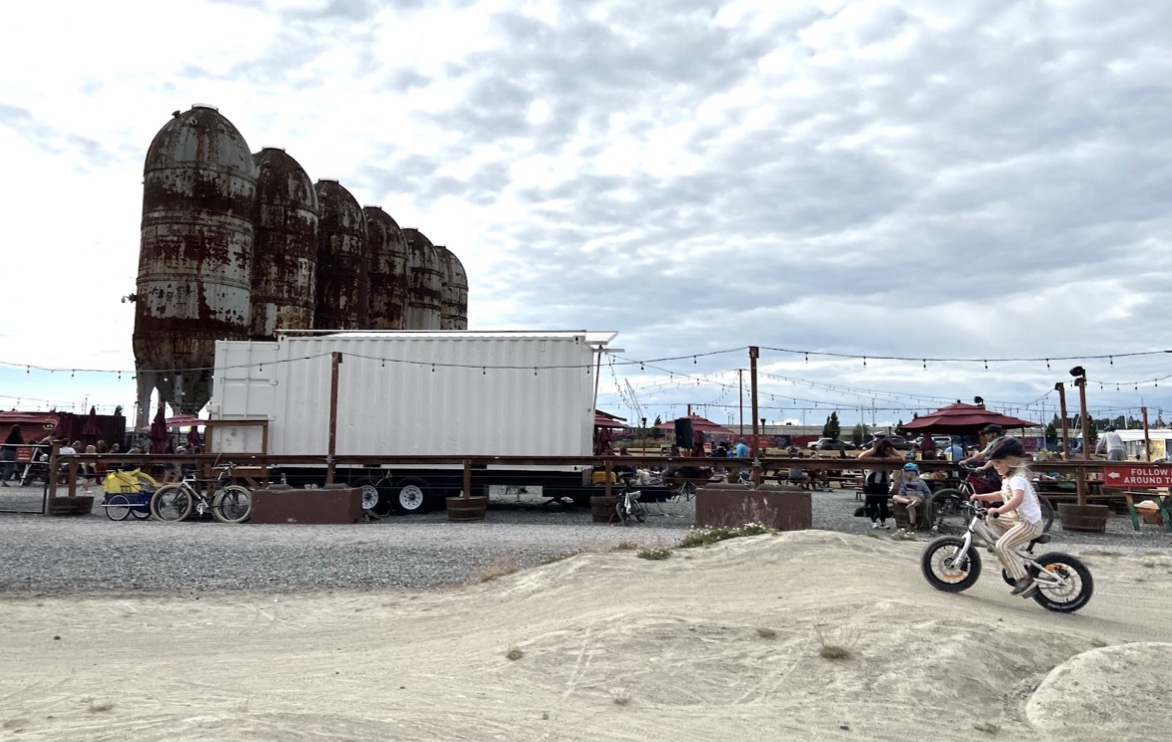 How Learning to Mountain Bike Helped Me in Early Motherhood 