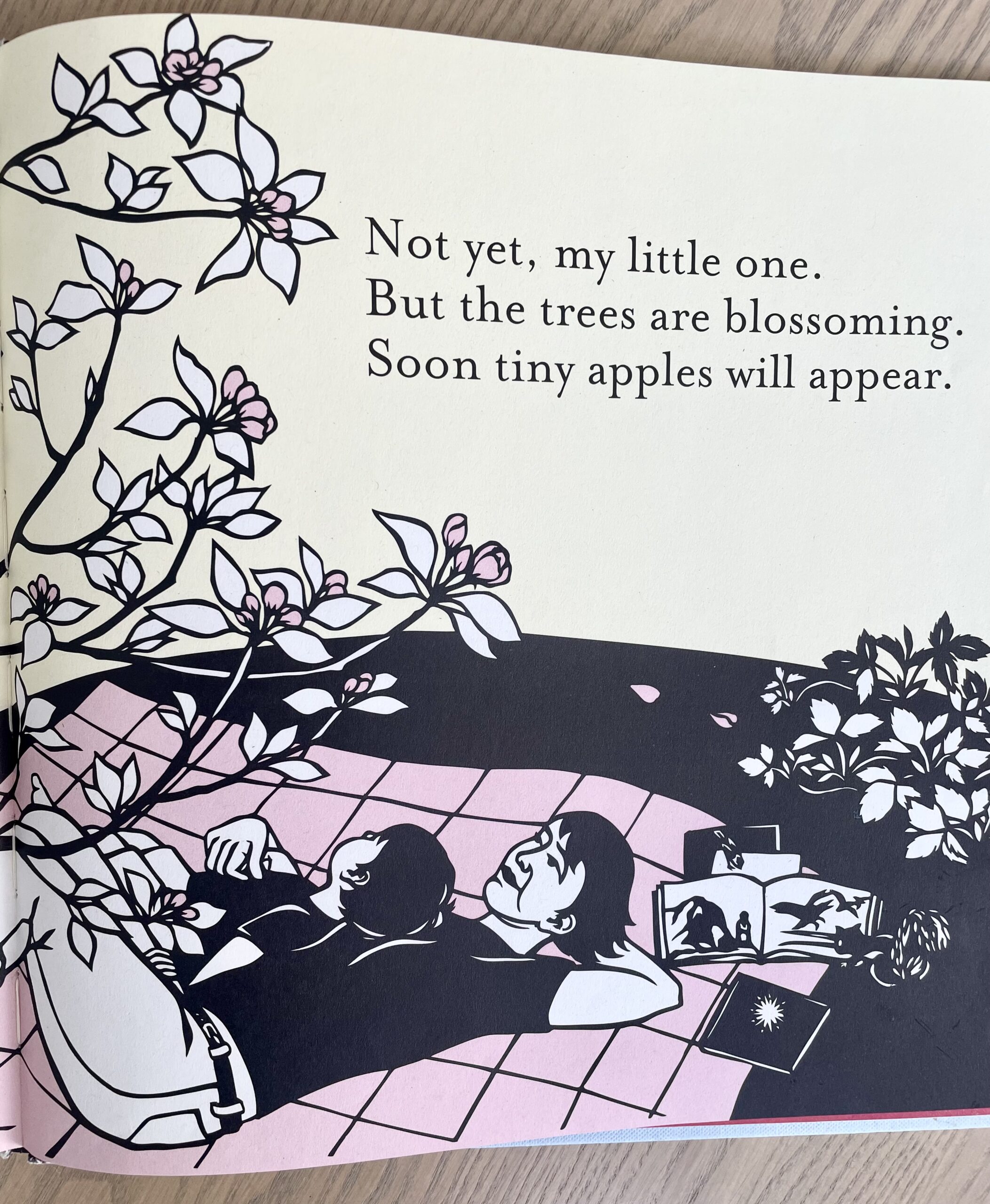 chic moms in children's books