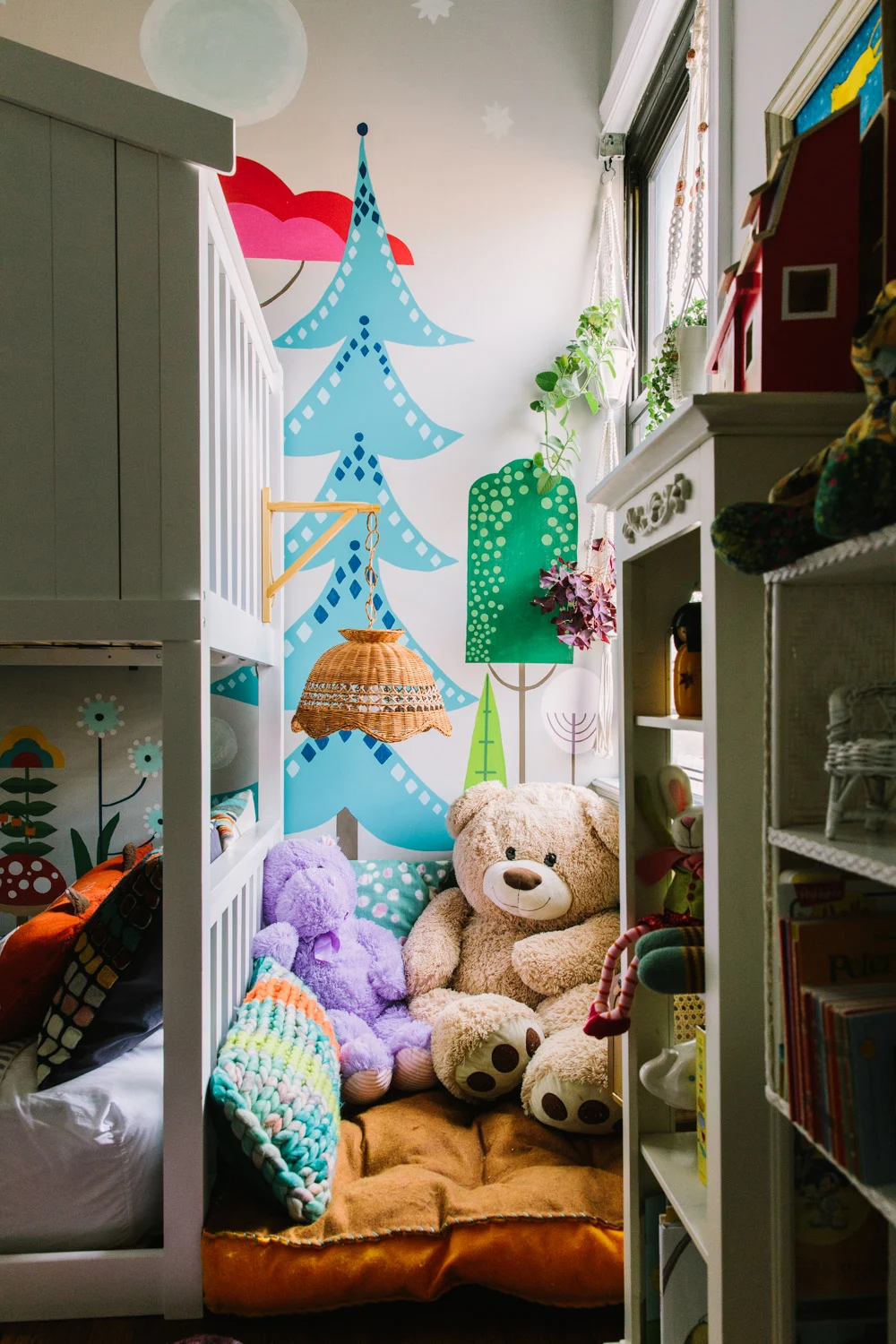 DIY kids' reading nook