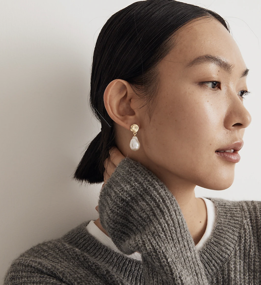 10 best gifts for female friends 2023