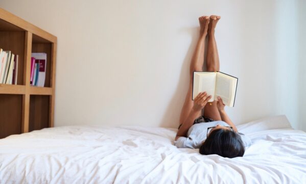 Summer Reading / TV / Music / Movie Recs